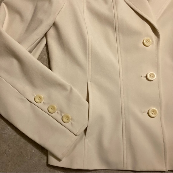👛 Retro(2002) ivory suit (blazer/skirt) by i.e., 10 - Picture 10 of 16